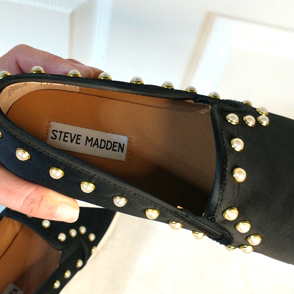 Steve Madden size 10 black satin with pearl accent slip-ons EUC (F) - Picture 2 of 7